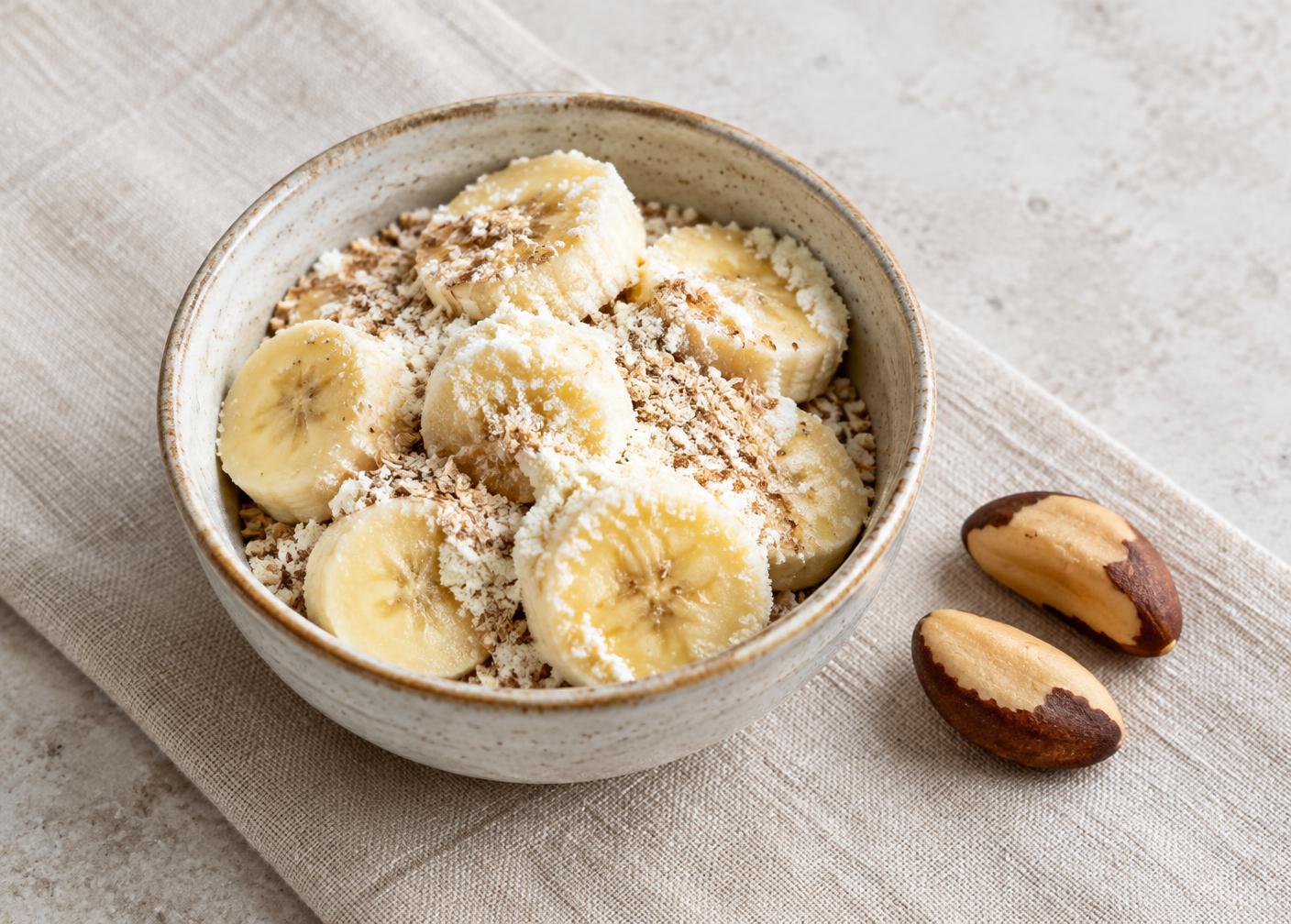 Banana com farelo de aveia, leite em pó e castanhas-do-pará
